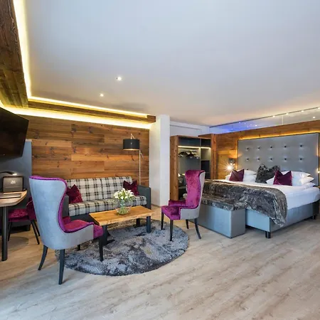 Hotel Cinderella 5*